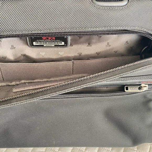 Tumi Ballistic Nylon expandable Briefcase/Travel Bag As NEW